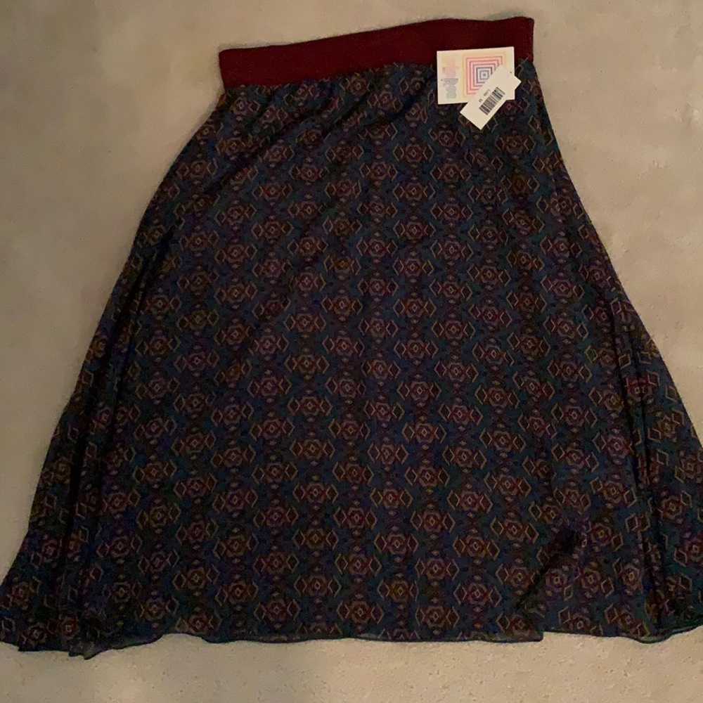 Medium Lularoe Lola skirt